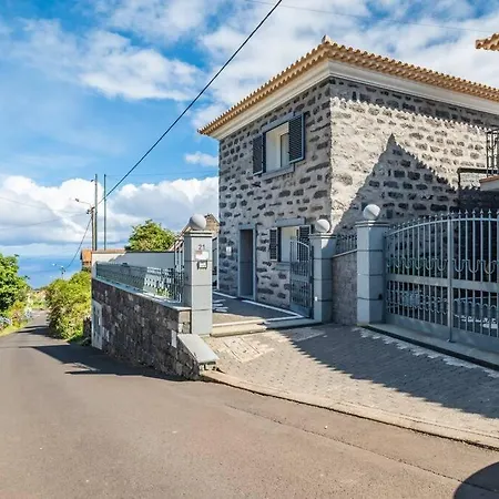 Casa Do Palheiro Ribeirinho By Rent-a-key * Porto Moniz