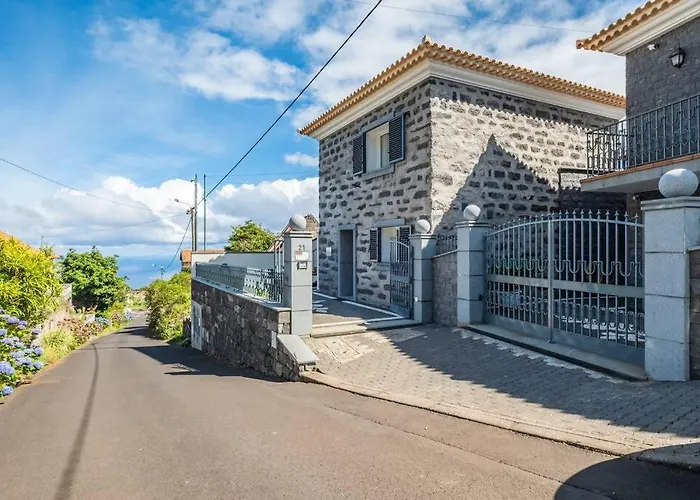 Casa Do Palheiro Ribeirinho By Rent-a-key * Porto Moniz