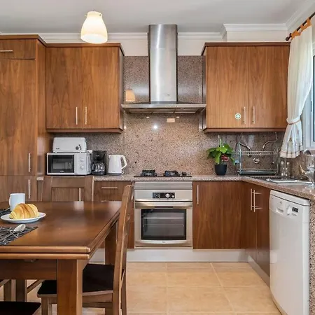 Casa Do Palheiro Ribeirinho By Rent-a-key Porto Moniz
