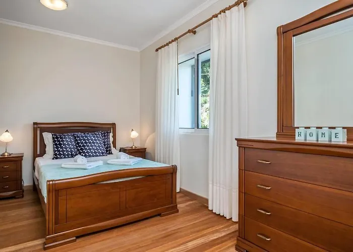 Casa Do Palheiro Ribeirinho By Rent-a-key Hébergement de vacances Porto Moniz