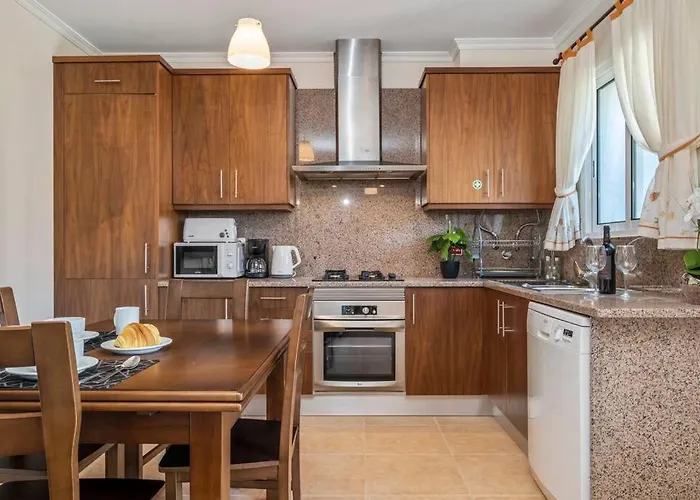 Casa Do Palheiro Ribeirinho By Rent-a-key Porto Moniz